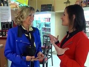 Emma, Grande Bourgeoise De La Haute Société Bordelaise/