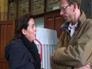 Eebenpuinen Punapäähuora Rakastaa Isoa Kyrpää