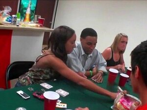 Festa Orgia Provocante E Calda. Tesoro Sensuale Si Fa Divorare Le Fiche Succulente