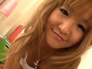 Kurea Mutou Blondi Bimbo Tarjoaa Uskomattoman Suihinoton