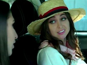 Абела Денџер лиже дупе и седи му на лицу од стране уклете Рајли Рид