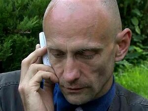 Hung Stud Fucks Hot Looking Wife