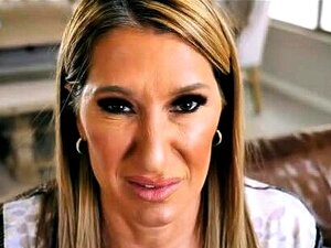 Svršavam U Svoju Jebozovnu Baku