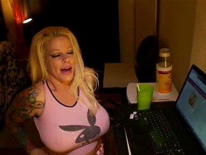 Busty MILF Bunny Sucks And Titty Fucks