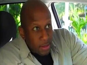 Прљава маћеха се брине о два црна курца