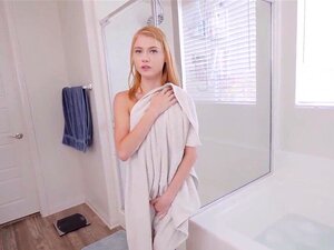 La Rossa Carina Viene Riempita Di Crema Dal Suo Fratellastro