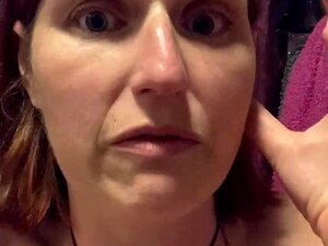 Post Orgasmic Voyage To The Loo Puristaa Vähän Pissaa Ulos