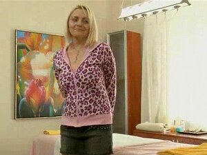 Sensual Pussy Massage Is What This Blonde Hottie Needs