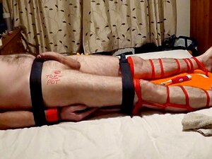 Hombres Desnudos Atados Cosquillas - Porno @ TeatroPorno.com