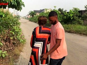 Sokea Kadonnut Tyttö Saada Jättiläinen Bang