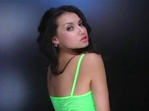 Maria Ozawa Erregt Eine JP-Babe Lutscht Schwanz Und Wird Hart Durchgefickt. Maria Ozawa Erregt Die JP-Babe Saugt Schwanz Und Bekommt Eine Harte Durchfickung