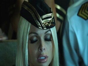 Fly Girls met in de hoofdrollen Diamond Foxxx Janie Summers, Jenna Haze, Jesse Jane, Katsuni, Lisa Ann, Nikki Ben
