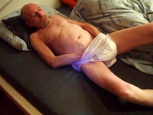 Napalenie W Prześcieradle Pieluszki