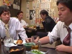 A Fabulosa Japonesa Azusa Maki Em Um Boquete Incrível, Filme POV JAV