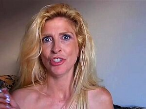 Super Sexy Old Spunker Has A Smoke And Plays With Her Juicy Pussy