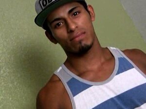 Iso Kyrpä Lihaksikas Latino Runkkaa