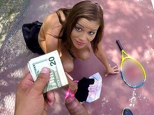 ТеенсЛовеМонеи - Врући тенисер јебе за бесплатну лекцију