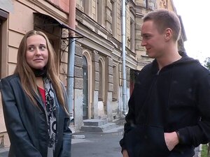 Grubi Seks Je Upravo Ono što Naša Mršava Drolja Treba Da Bude Zadovoljna