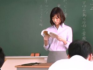 Nice Looking Asian Schoolgirl Craves For A Cock And Gets Banged