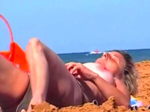 Spionstrand Mogen Gilf Hängig Mormor Speciell Våt Fitta, Några Fina äldre Mormödrar Som Ses På Tel Aviv Strand Medan De Har Fuktig Fitta!