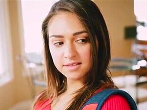 [MyBabysittersClub] Mercedes Carrera En Sara Luvv Betrapt Tijdens Het Cammen Op Het Werk (09 07 2016) Rq (540p)