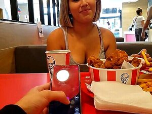 Dans La Salle De Bain Publique