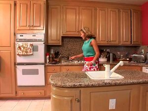 Hottest Pornstar Alita Toros In Best Facial, Milf Porn Movie, Alita Toros