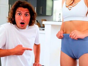 Styvsyster Visar Upp Sin Kameltå - S20:E1