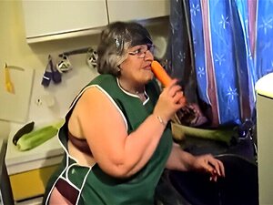 Mormor Smällar Frukter