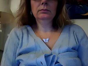 Stara Dziewczyna Dokucza Jej Cipki, Pociera Cycki