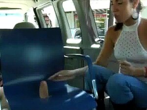 Απελπισμένη γλυκιά γυμνή δημόσια και γαμιέται για να πληρώσει το ενοίκιο 12