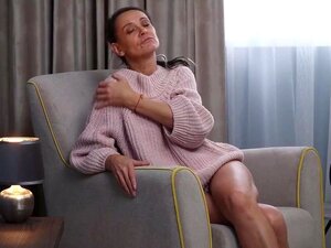 Hawt-Oma Reitet Großes Sexspielzeug