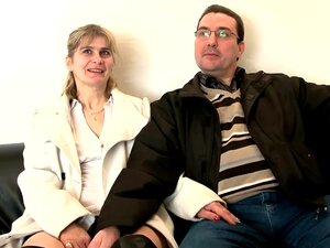 Onaantrekkelijk Stiefouder Schroeven En Vuistneuken