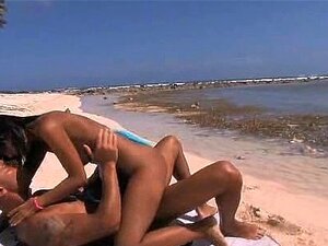 300px x 225px - Beach Blowjobs porn & sex videos in high quality at RunPorn.com