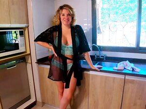 Minun Stepmom Auttoi Minua Mälli Sisällä Hänen Booty Kun Otin Viagra Vahingossa