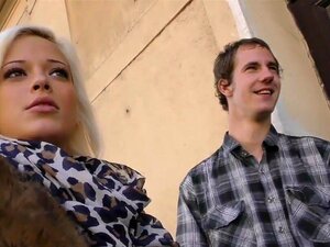 Facet Penetruje Dla Przyszłej żony Sąsiadki, Rii Sunn