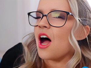 (Codi Vore) Schrauben (wird Poundern), Um Herauszufinden, Ob Dieser Chab Die Wahrheit über Sein Sexleben Erzählt - Brazzers