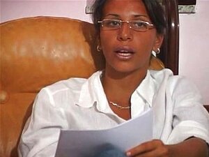 Entregue-se Ao Prazer Supremo Enquanto Sedutoras Deslumbrantes Te Encantam Em 'Jb As.panteras.A.Psicologa 01'. Prepare-se Para Uma Jornada Tentadora Que O Deixará Desejando Mais. Não Resista Ao Atrativo Da Tentação. Satisfaça Seus Desejos Agora Mesmo!