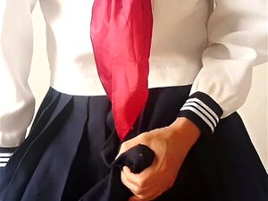 Stao Na Suknju Transvestit U Mornarskom Odijelu