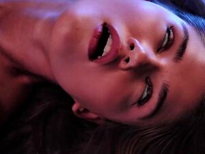 Real Life Manga - Futa - Jia Lissa Knullas Och Får En Creampie Av Sonya Blaze