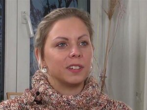 Julia Owija Cię Wokół Swojego Seksownego Palca