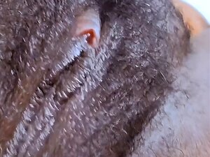 Tko Me Pokušava Jebati Na Podu Kupaonice? ????