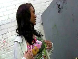 Ssak Kutasa Gloryhole 2