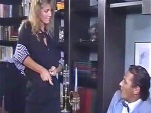 Ерика Бојер - Били Ди и Џои Силвера