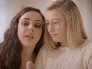 Рекао сам јој да ће ово бити само предигра. Рекао сам јој да ће то бити само предигра, ништа за бригу. Онда се нешто догодило. Увукао се и дубоко уклизнуо