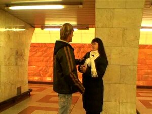 Dojrzała Suka Dostaje Porządne Jebanie W Tłustą Cipkę