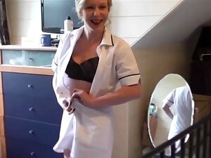 Klassig Mogen Brittisk Fittgnidning Av Strumpor Gal