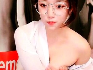 Unzensierte Japanische Solo-Mädchen-Masturbation