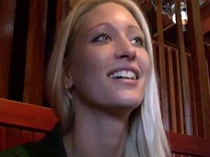 Schau Dir Tschechische Straßen An - Blonde Barkeeperin Jetzt! - Süße, Blondine, Blowjob-Porn