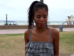 Knappast Lagliga Ebony-sötnosen Nia Naccis Tajta Fitta Sträcks Ut